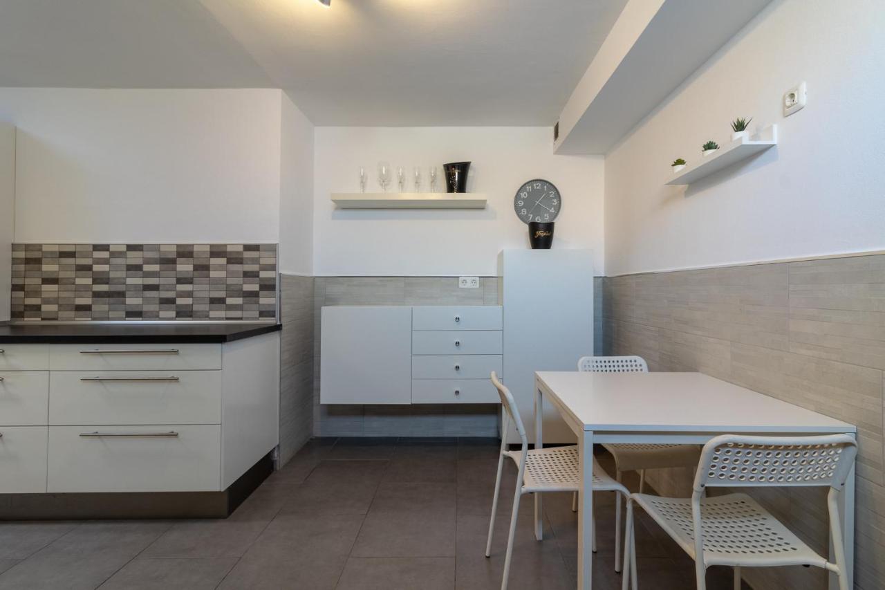 Flatguest Morro Jable * Beach * Terrace * Bbq Esterno foto
